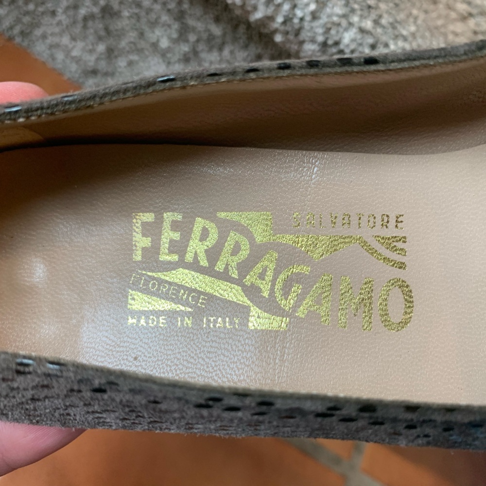 Ferragamo Vintage Gray Suede Chunky Kitten Heel - Picture 3 of 6